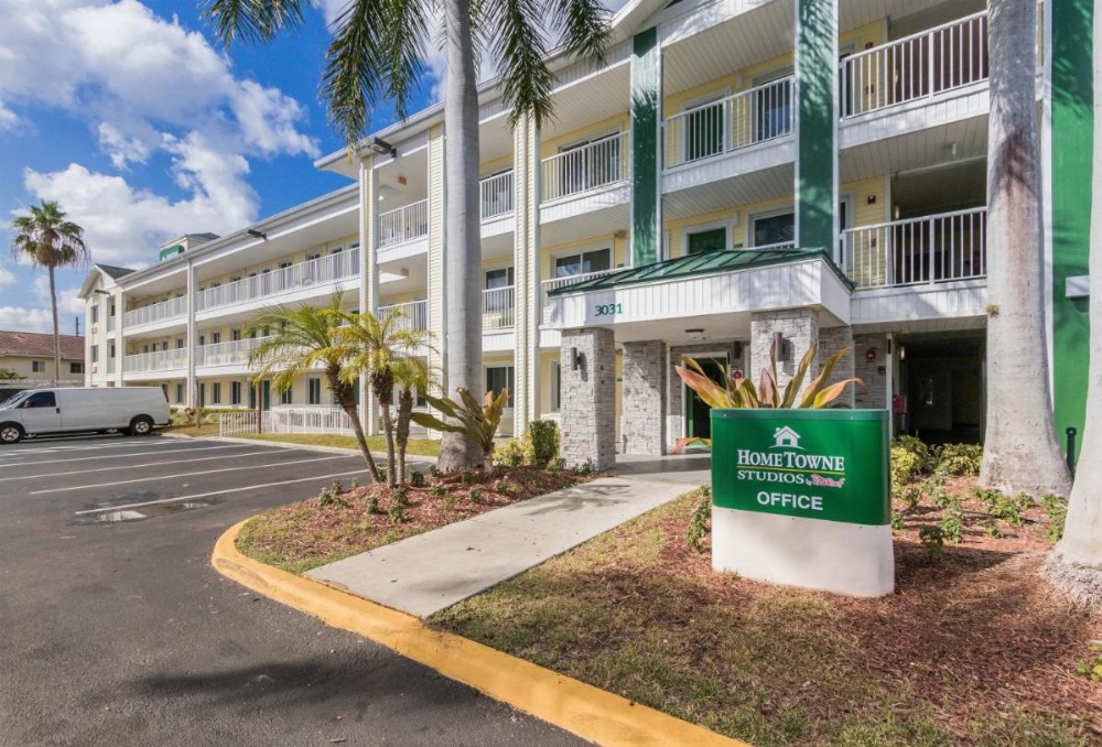 HomeTowne Studios Fort Lauderdale Image 25